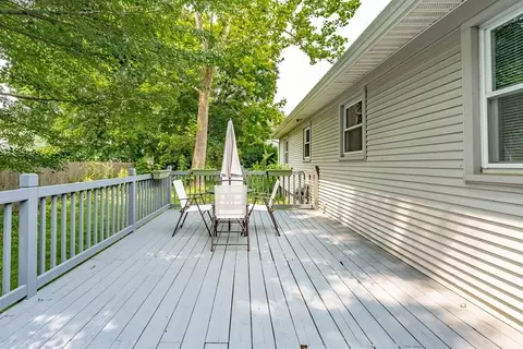 52 Embassy Rd, Springfield, MA 01119 photo 7