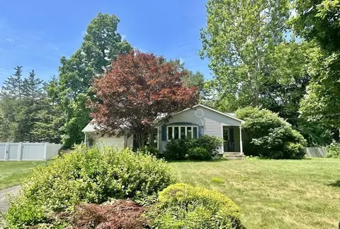 52 Embassy Rd, Springfield, MA 01119 photo 3