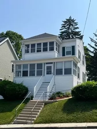 25 Fairgrove Ave, Lowell, MA 01851