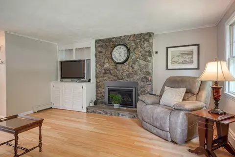 7 Pine Hill Dr, Walpole, MA 02081 photo 22