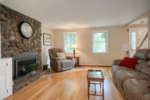 7 Pine Hill Dr, Walpole, MA 02081 photo 20