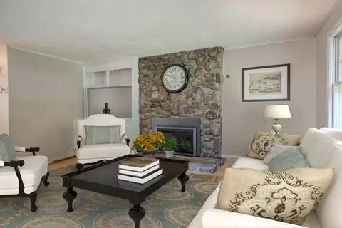 7 Pine Hill Dr, Walpole, MA 02081 photo 23