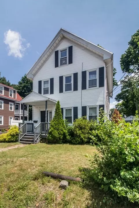 34 Auburn St, Brockton, MA 02302