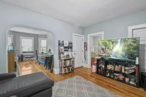 2 View St, Worcester, MA 01610 photo 3