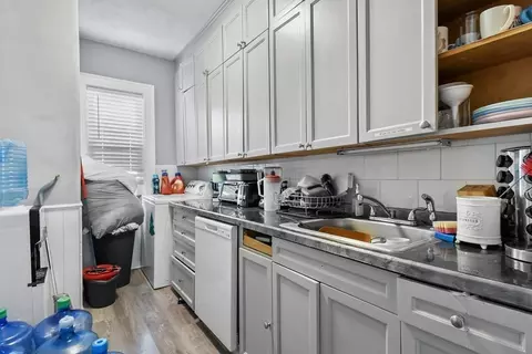 2 View St, Worcester, MA 01610 photo 7