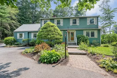 135 Wood St, Lexington, MA 02420