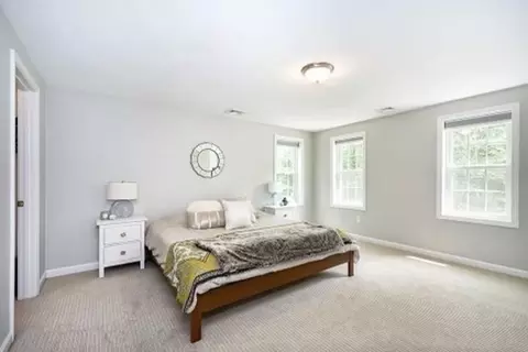 4 Johns Ln, Bourne, MA 02532 photo 11