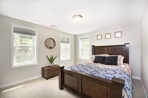 4 Johns Ln, Bourne, MA 02532 photo 10