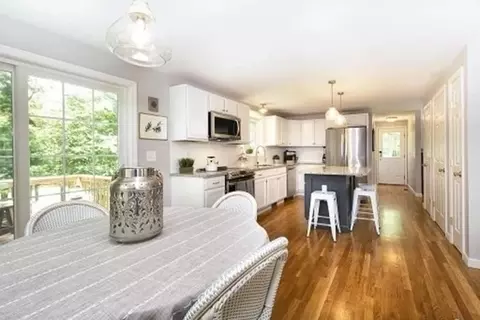 4 Johns Ln, Bourne, MA 02532 photo 6