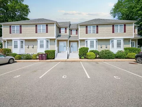 101 Pond St #C, Weymouth, MA 02190