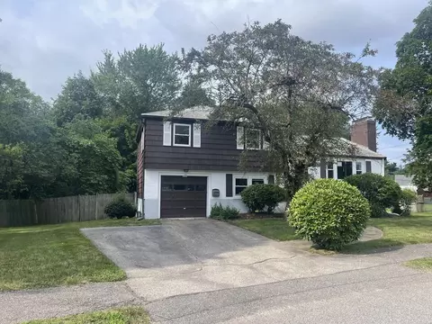 156 Carol Dr, Dedham, MA 02026