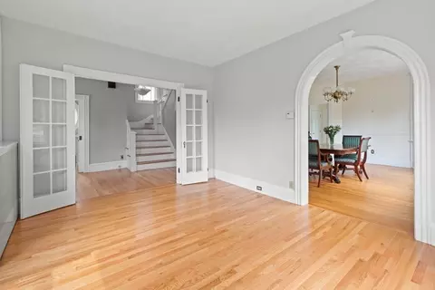 12 Pratt St, Reading, MA 01867 photo 5