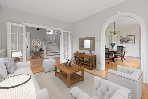 12 Pratt St, Reading, MA 01867 photo 6