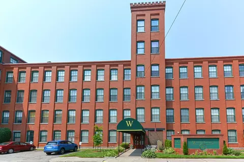 54 Green St #101, Leominster, MA 01453