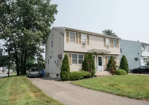 22-24 Radner St, Springfield, MA 01129 photo 2