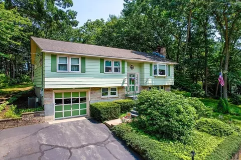 35 Marcia Rd, Wilmington, MA 01887