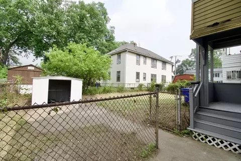 80-82 Silver St, Springfield, MA 01107 photo 5