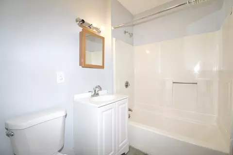 80-82 Silver St, Springfield, MA 01107 photo 10