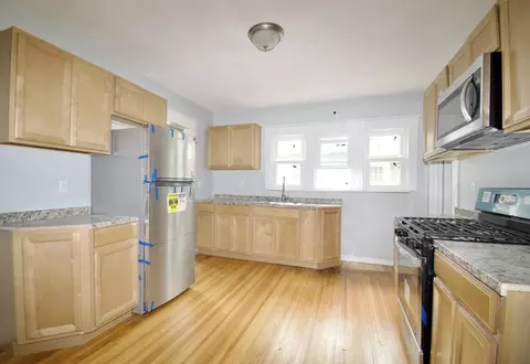 80-82 Silver St, Springfield, MA 01107 photo 7