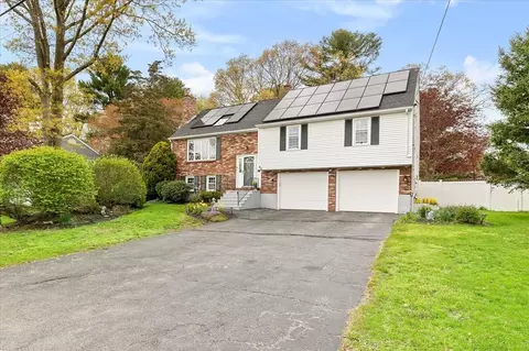 82 Jones Rd, Hopedale, MA 01747