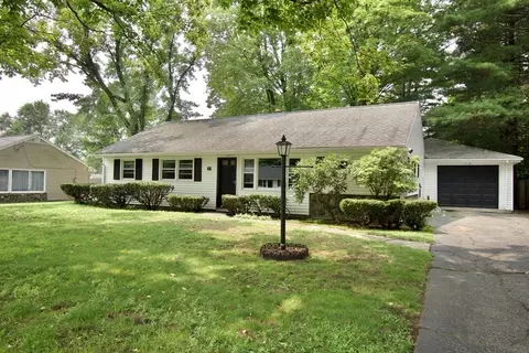 64 Old Farm Rd, Springfield, MA 01119