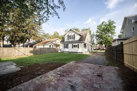 101 Phoenix Ter, Springfield, MA 01104 photo 38