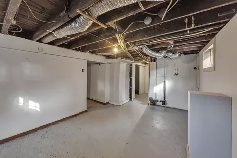101 Phoenix Ter, Springfield, MA 01104 photo 34