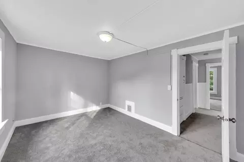 101 Phoenix Ter, Springfield, MA 01104 photo 28