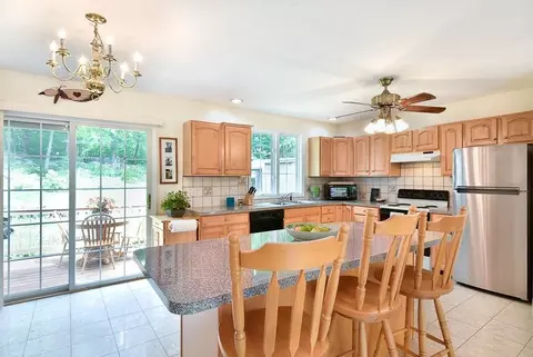 30 Onset St, Worcester, MA 01604 photo 9