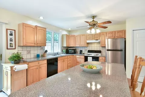 30 Onset St, Worcester, MA 01604 photo 7