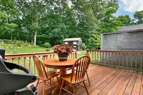 30 Onset St, Worcester, MA 01604 photo 34