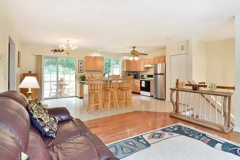 30 Onset St, Worcester, MA 01604 photo 13