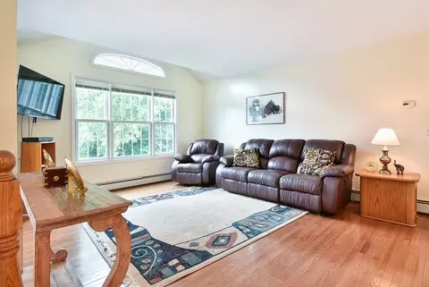 30 Onset St, Worcester, MA 01604 photo 3