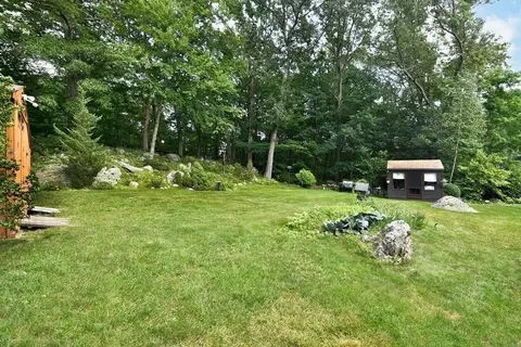30 Onset St, Worcester, MA 01604 photo 36