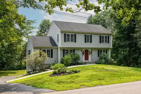 190 Curve St, Millis, MA 02054