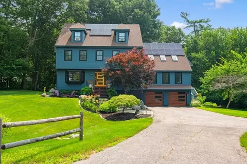 17 Woodman Rd, Amesbury, MA 01913