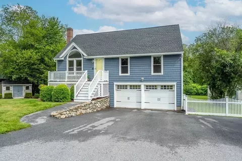 5 Harris St, Methuen, MA 01844
