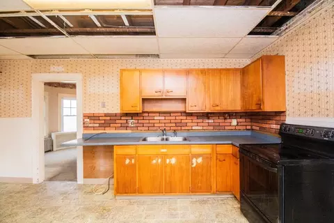 18 Wayne St, Worcester, MA 01603 photo 12