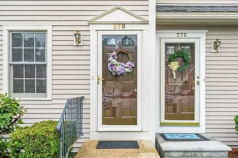 27 Brookfield Dr #B, Groton, MA 01450