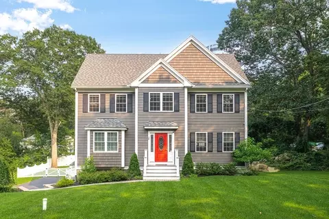 28 Nassau Ave, Wilmington, MA 01887