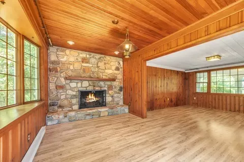 36 Overlook Dr, Springfield, MA 01118 photo 14