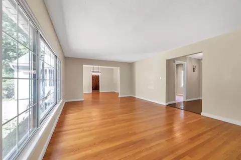 36 Overlook Dr, Springfield, MA 01118 photo 6