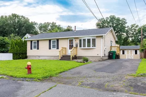 36 Montvue St, Chicopee, MA 01013