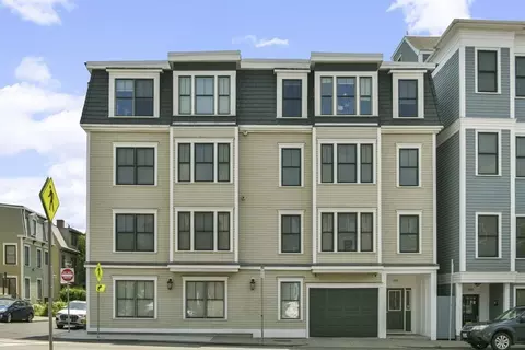 366 Dorchester St #2, Boston, MA 02127