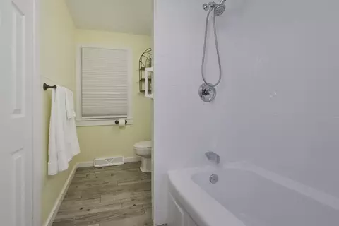 1041 Burts Pit Rd, Northampton, MA 01062 photo 12