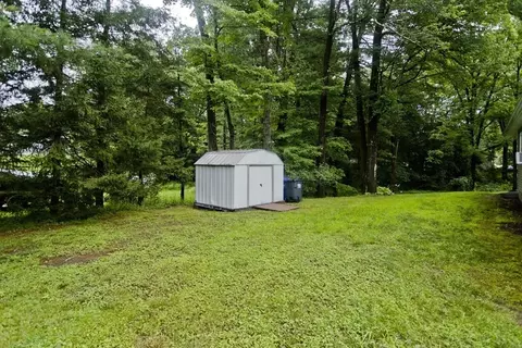 1041 Burts Pit Rd, Northampton, MA 01062 photo 21