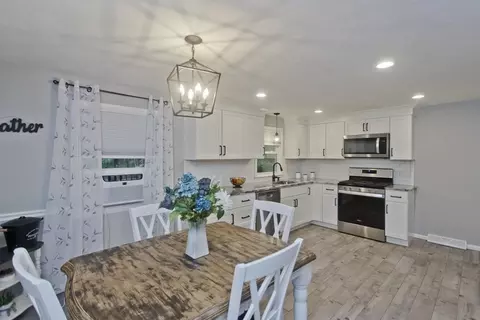 1041 Burts Pit Rd, Northampton, MA 01062 photo 7