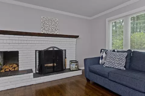 1041 Burts Pit Rd, Northampton, MA 01062 photo 9