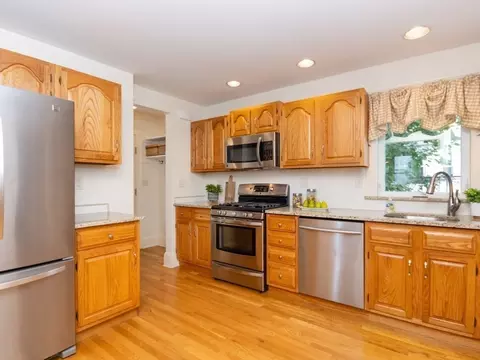 165 Monroe St, Dedham, MA 02026 photo 14