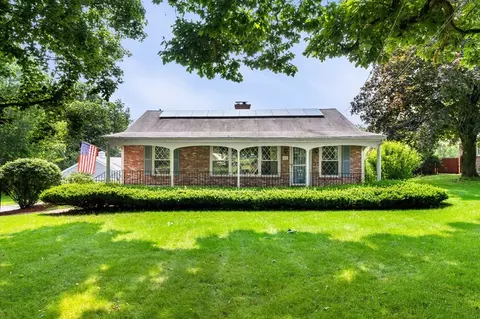 55 Dalton Rd, Chelmsford, MA 01824